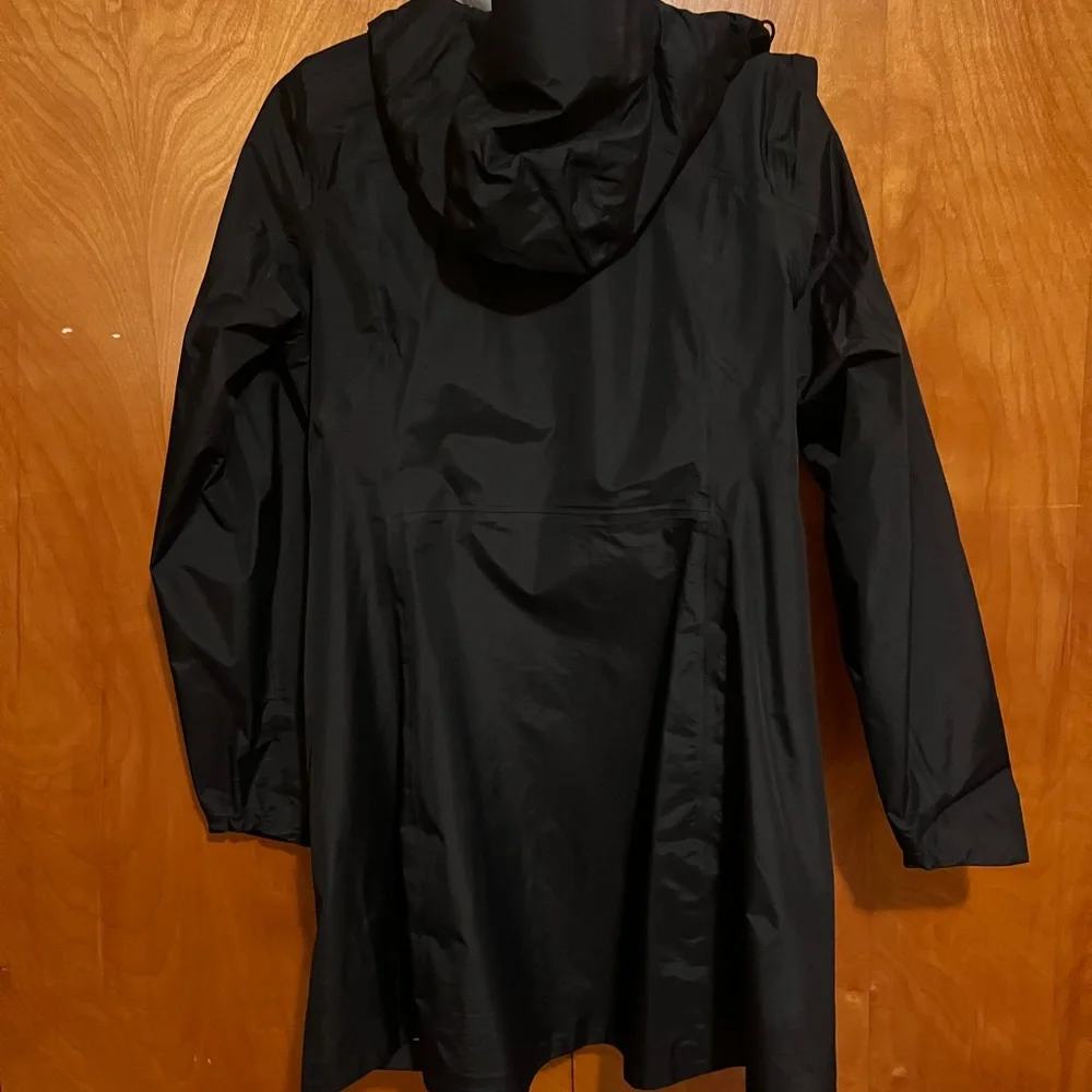 Patagonia Women's Torrentshell 3L Rain Parka - Picture 3 of 5